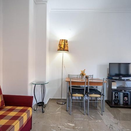 Dimotiko Theatro Metro St. 1 Bedroom 4 Pers. Flat Piraeus Luaran gambar