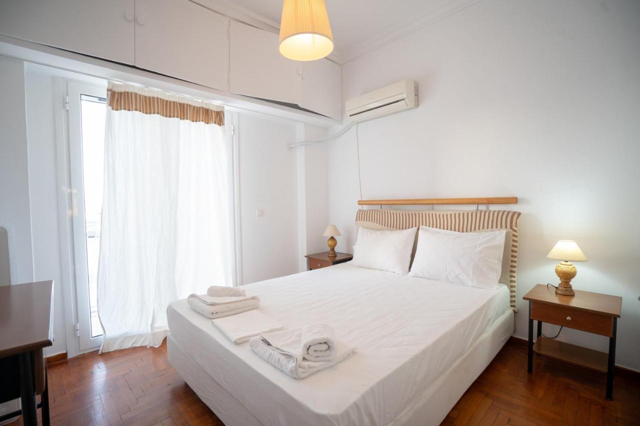 Dimotiko Theatro Metro St. 1 Bedroom 4 Pers. Flat Piraeus Luaran gambar