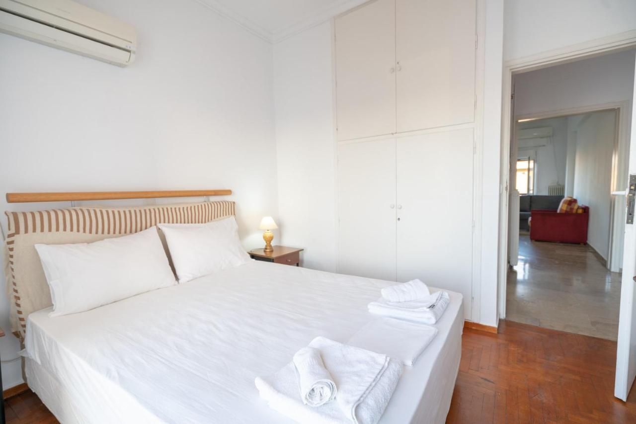 Dimotiko Theatro Metro St. 1 Bedroom 4 Pers. Flat Piraeus Luaran gambar